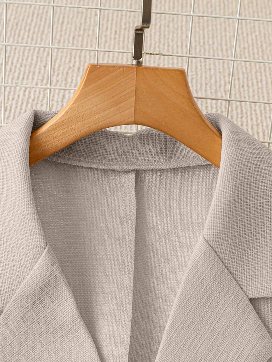 Elegant Short Sleeve Blazer with Faux Pearl and Metal Buttons, French Style Structured Fit for Daily Work, Office, Spring and Summer Looks